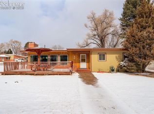 630 W Cheyenne Rd, Colorado Springs, CO 80906