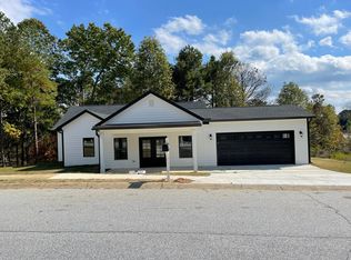 577 Shoal Cir, Lawrenceville, GA 30046