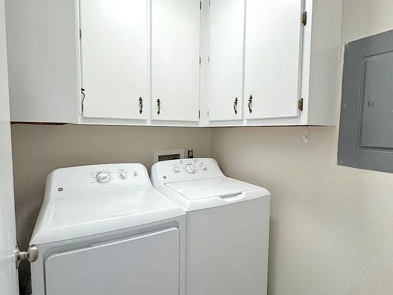 5900 Grelot Rd #504 — Photo 13
