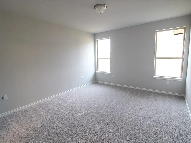 1320 Ambler Dr — Photo 12