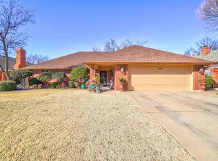 904 NW Kingswood Rd, Lawton, OK 73505