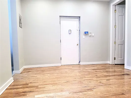 Rented by The Hamilton Group | media 35