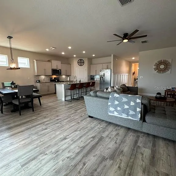 1127 Pipestone Pl — Photo 5