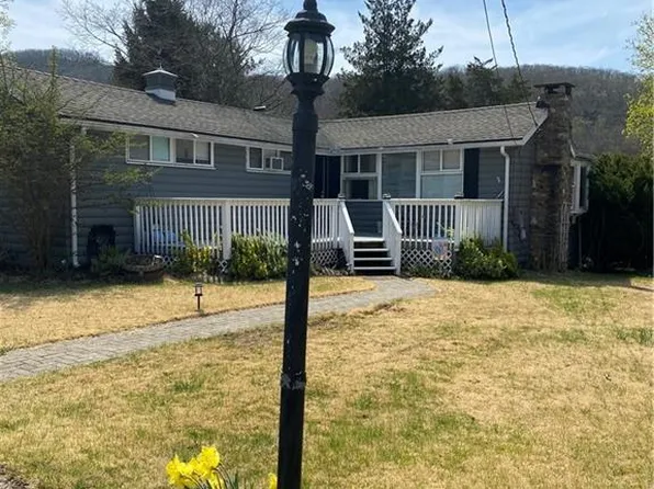 7 Southview Road, New Fairfield, CT 06812