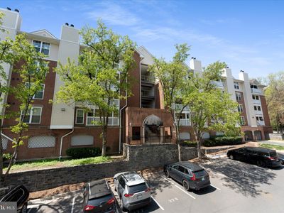 1504 Lincoln Way APT 400, Mc Lean, VA, 22102