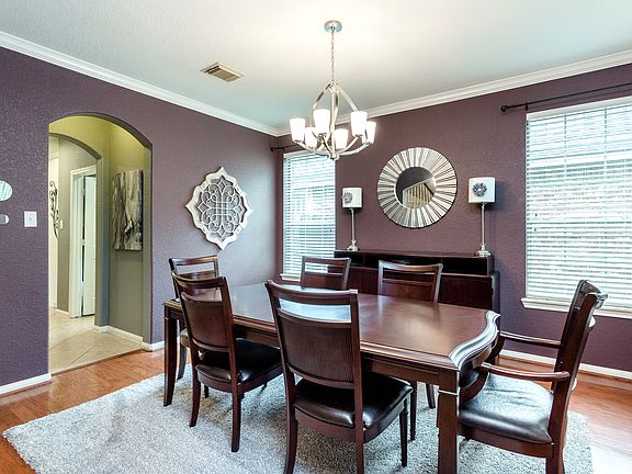 5th image of 3210 Oak Park Ln