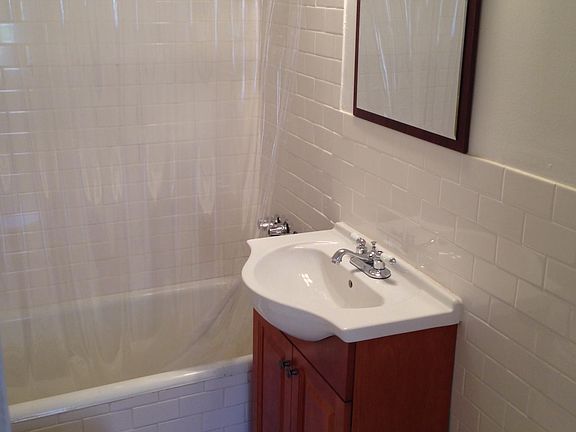 4th image of 1320 Pennsylvania St APT 9