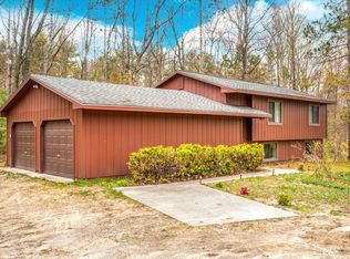 4315 & 4317 Eagle Crest Dr #4317, Williamsburg, MI 49690