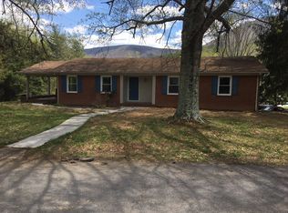 211 Southview Ave, Narrows, VA 24124