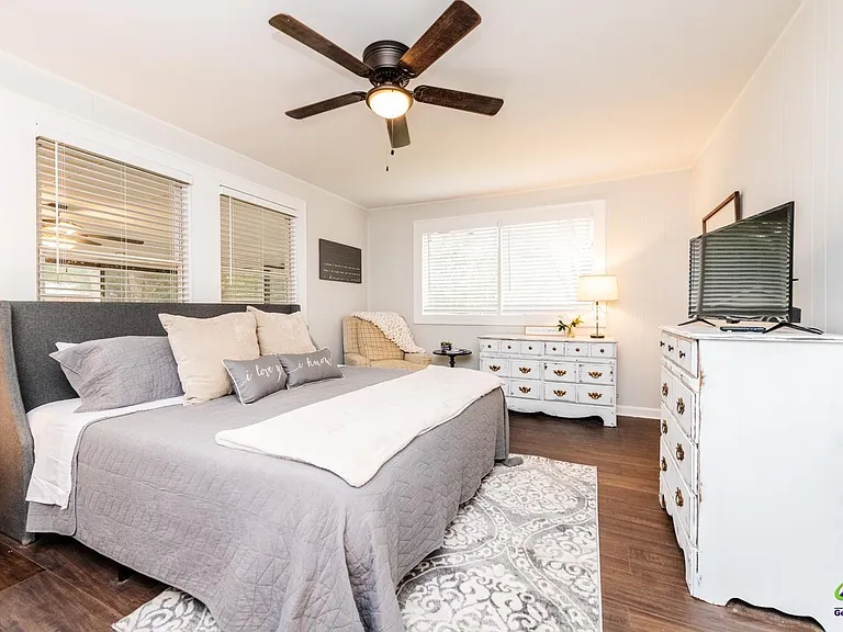 1304 Georgia Ave — Photo 17