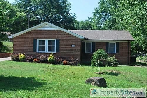 1st image of 416 Fairhaven Dr
