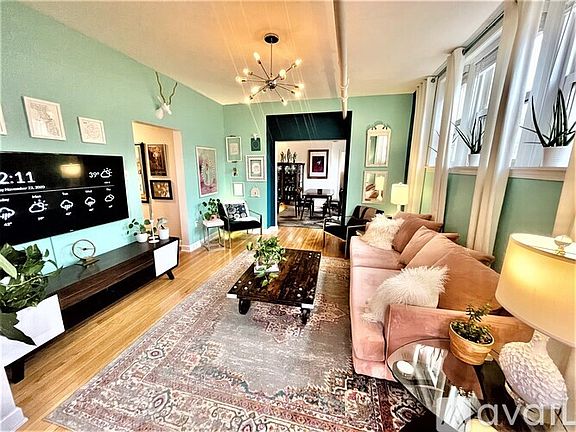 3rd image of 1604 W Berwyn Ave #1604
