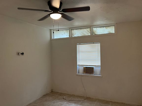2nd image of 4805 Concord St