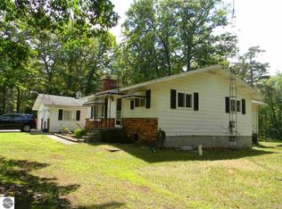 5936 S Mount Tom Rd, Rose City, MI 48654