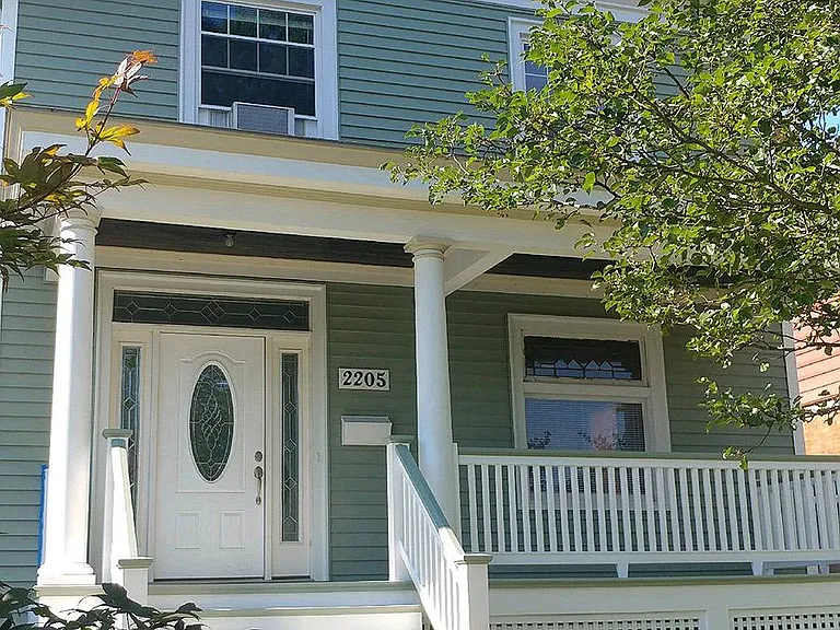 2205 Cleneay Ave — Photo 1