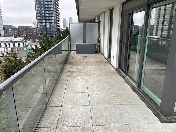 5th image of 260 Sackville St #1005