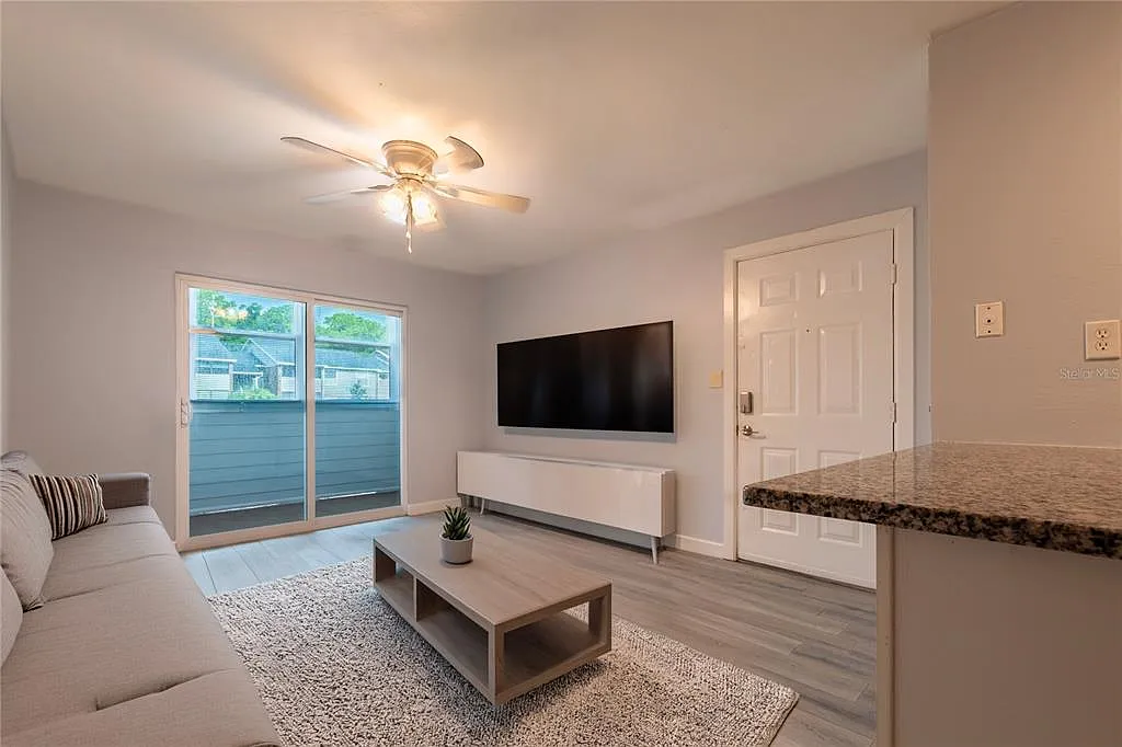 1 bed, 1.0 bath, 525 sqft, $1,425 — Photo 3