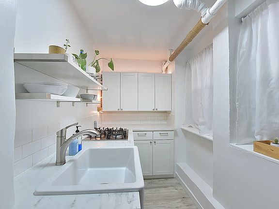 2nd image of 527 E 12th St
