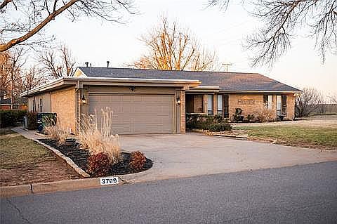 1st image of 3709 NW 125th St
