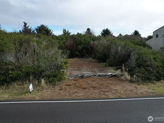 5th image of 942 Ocean Shores Boulevard SW