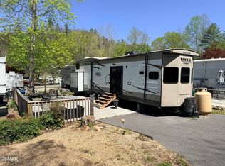 4229 E Pkwy LOT 98, Gatlinburg, TN 37738