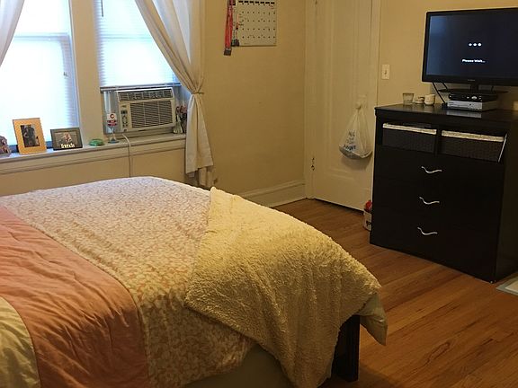 4th image of 3706 W Cullom Ave #2