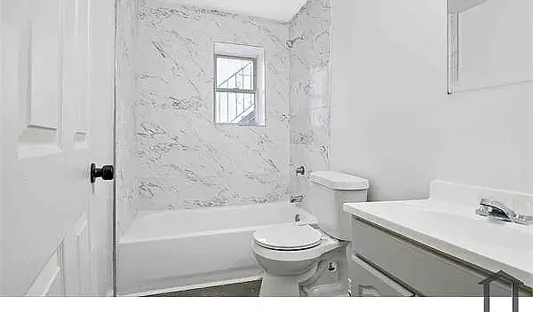 882 Fox St NW — Photo 5
