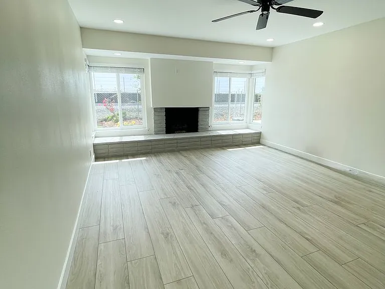 9192 Christine Dr — Photo 6
