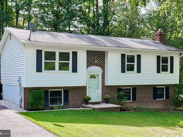 38367 Laurel Ridge Dr, Mechanicsville, MD 20659