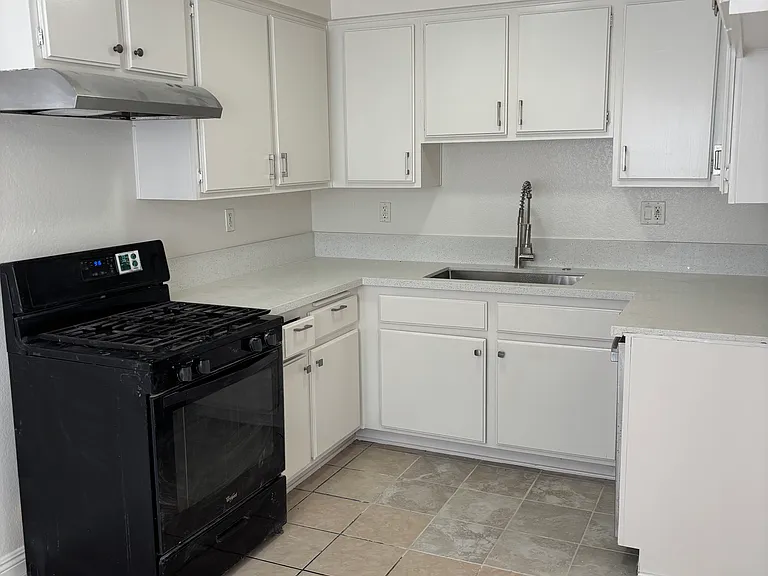 1658 W 207th St #3 — Photo 3