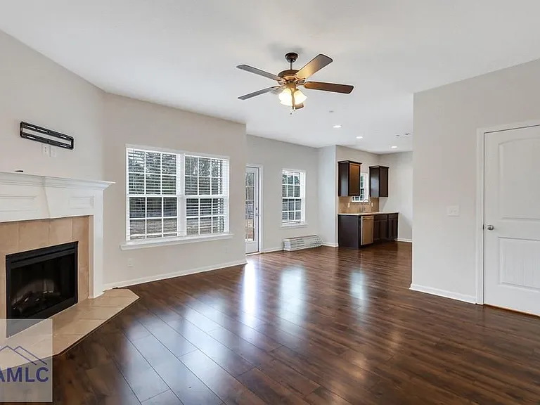 64 Brandonwood Rd NE — Photo 9