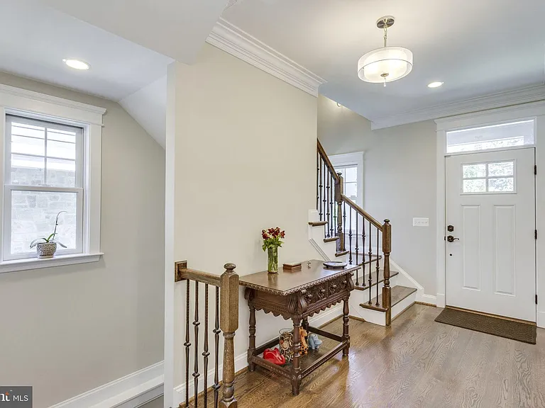 312 Pine St — Photo 9