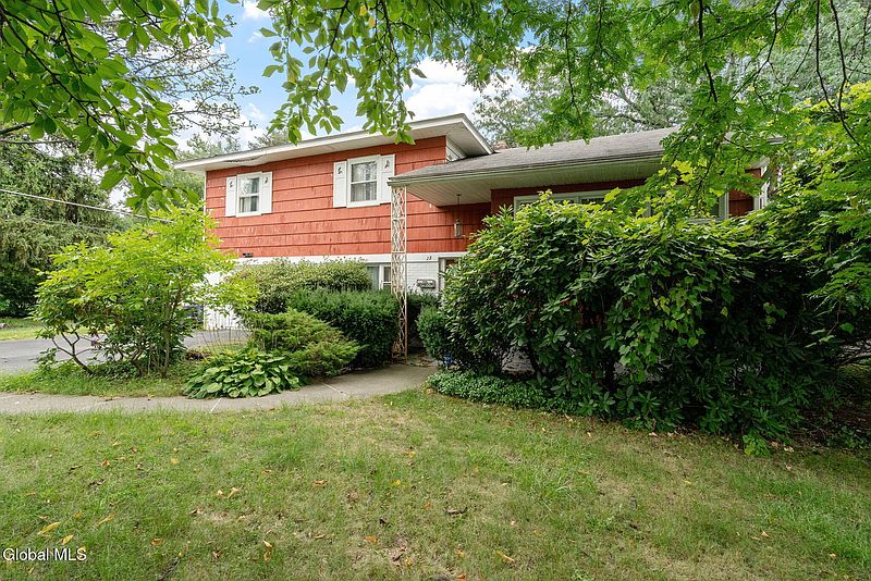 5th image of 23 Colonial Avenue