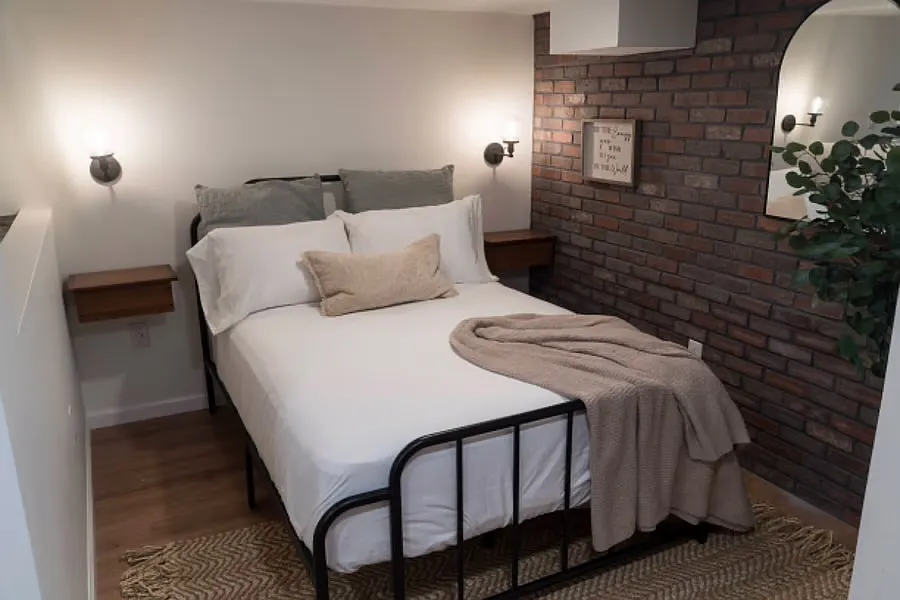 1 bed, $2,300 — Photo 3