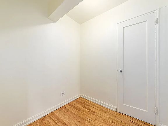 2nd image of 5552 Netherland Ave APT 6D