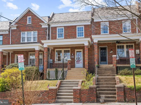 2116 Huidekoper Pl NW, Washington, DC 20007