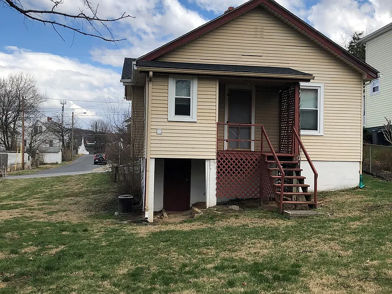 810 Robertson St — Photo 10