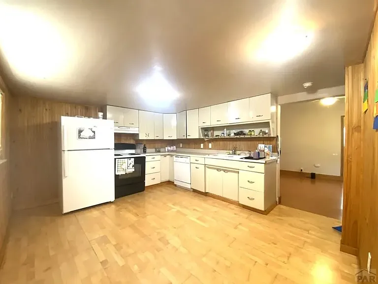 2632 Pear St — Photo 11