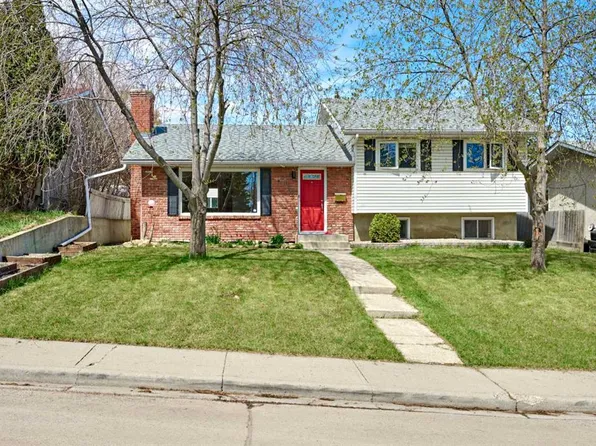 612 S 101st Ave SW, Calgary, AB T2W 0A1