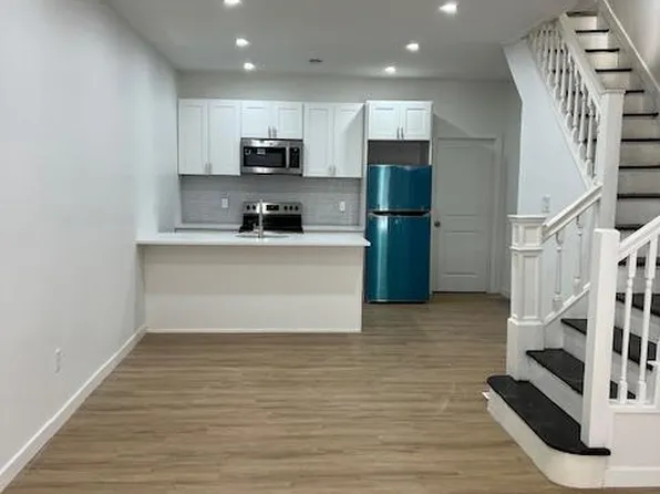 5535 Webster St, Philadelphia, PA 19143