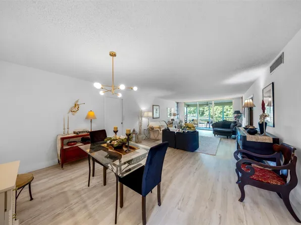 901 Cypress Grove Drive #203, Pompano Beach, FL 33069