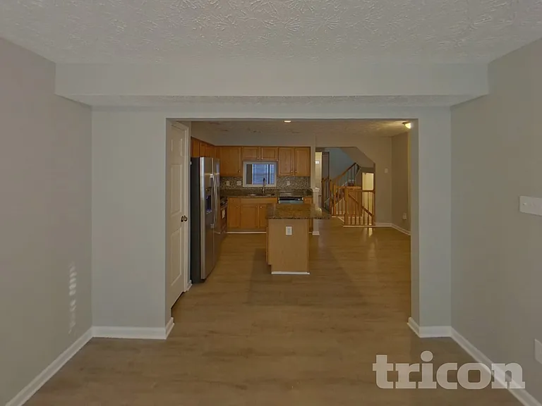 9845 Bayline Cir — Photo 4