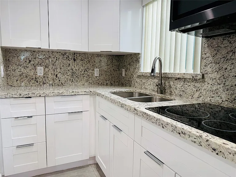 1221 SW 76th Ct — Photo 11