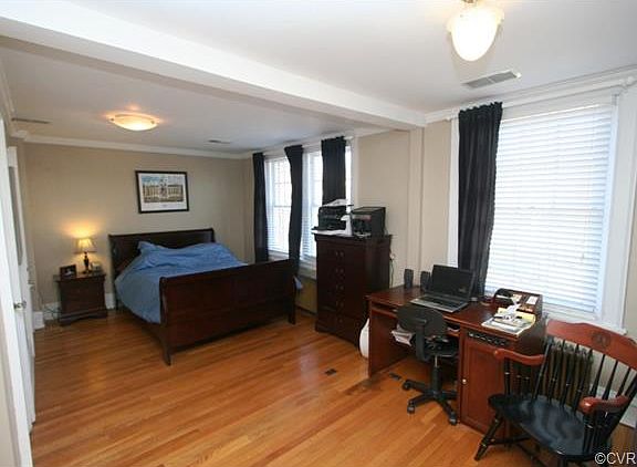 2nd image of 2219 Maplewood Ave