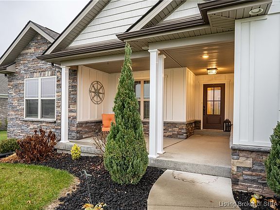 2nd image of 1723 Champions Pointe Parkway