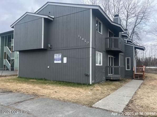 11420 Heritage Ct, Eagle River, AK 99577
