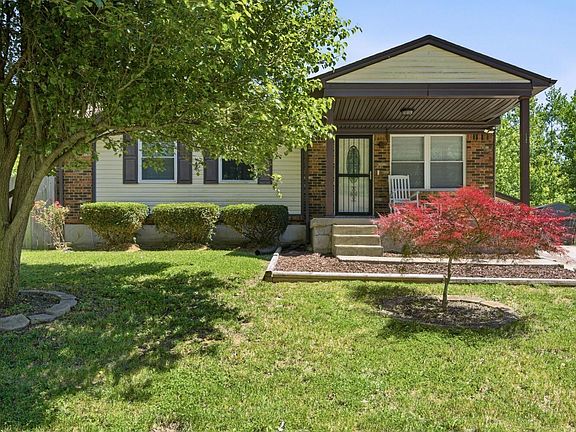 3rd image of 2408 Parliament Ct