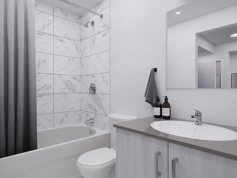 90 Champagne Ave S — Photo 14