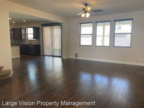 4th image of 264 Garden Arbor Ct