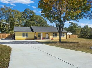 2001 Raymonds Dr, Loganville, GA 30052